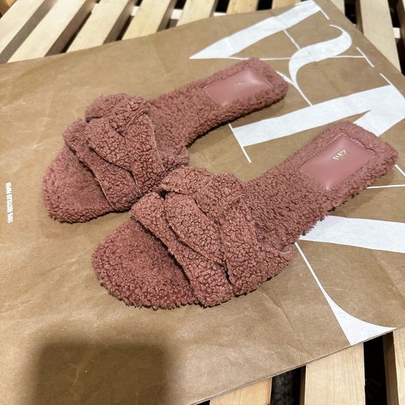 ZARA CROSSOVER FABRIC SANDALS - Picture 3 of 7